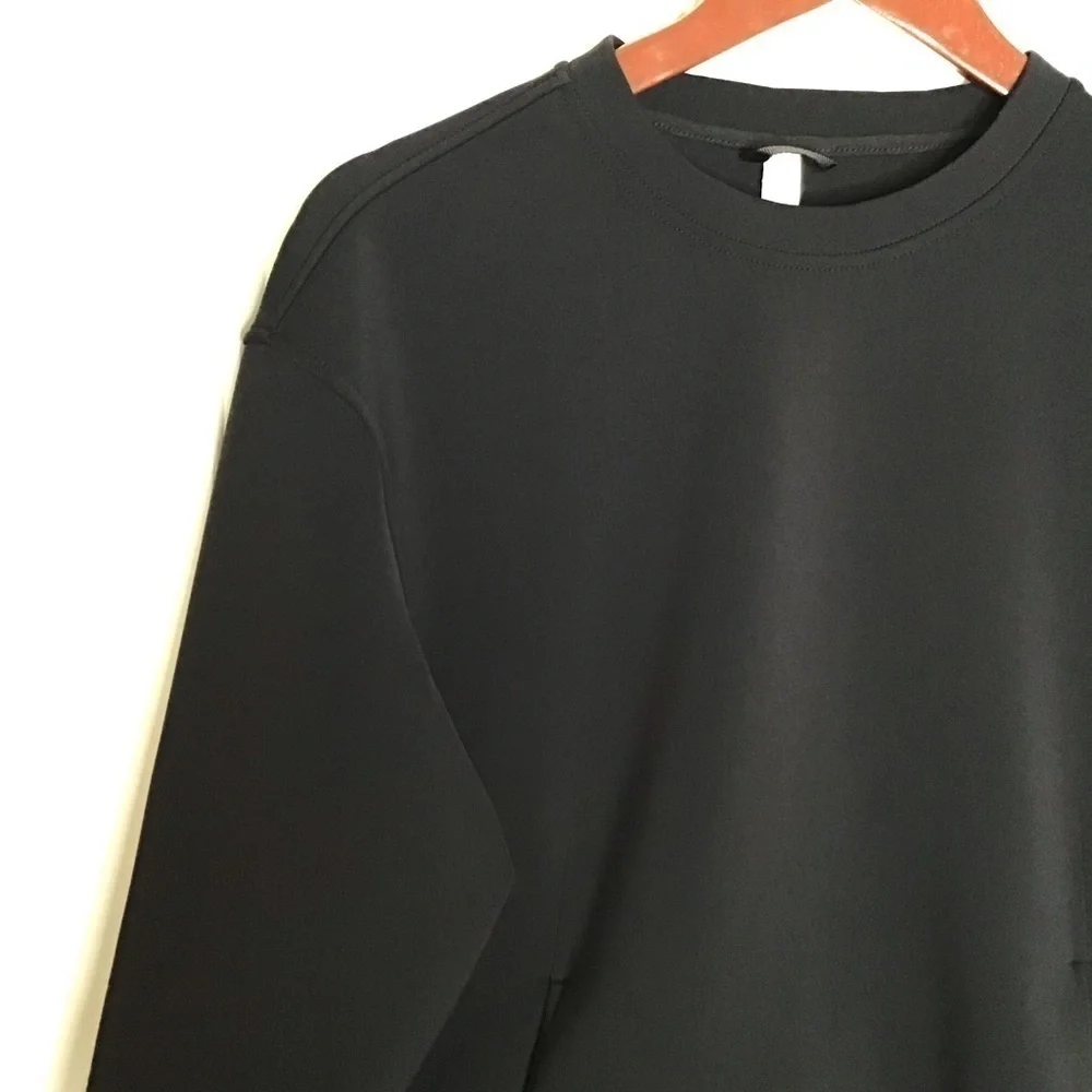 Lululemon Black Nylon Blend Crewneck Shirt Size 8.